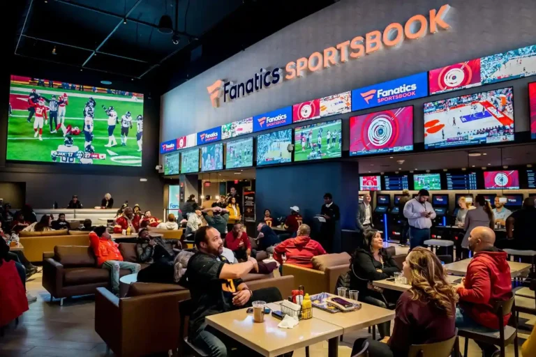 Fanatics Sportsbook: Welcome Bonus, FanCash Rewards, and Features